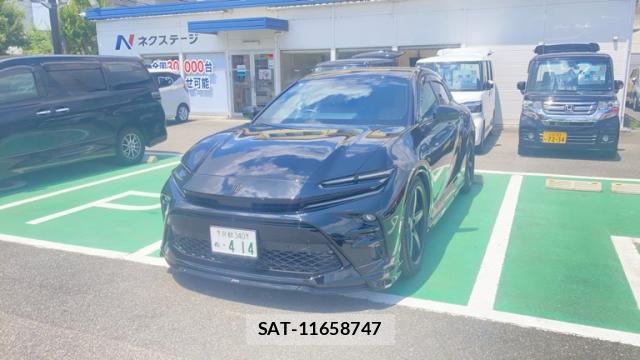 Toyota CROWN 2024-06 8220041-0