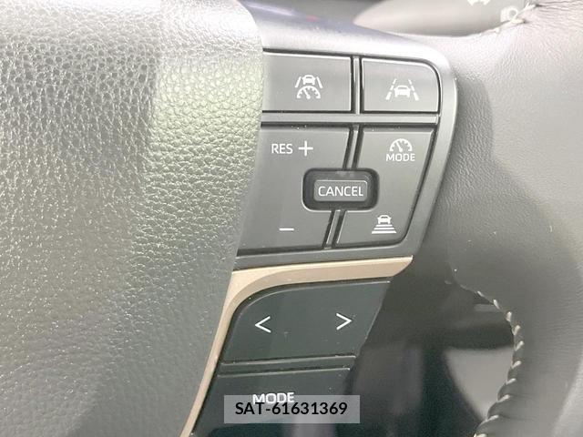 Toyota CROWN 2024-07 8221857-5