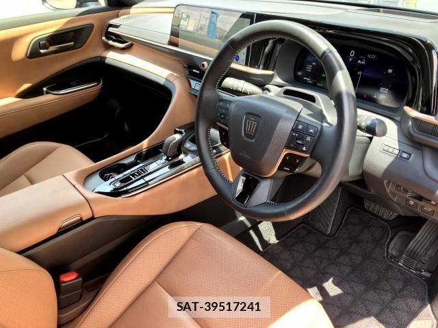Toyota CROWN 2024-10 8222173-15