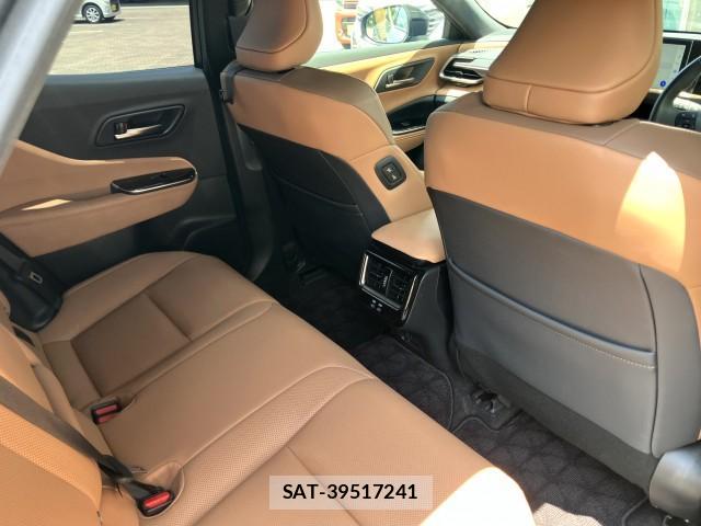 Toyota CROWN 2024-10 8222173-18