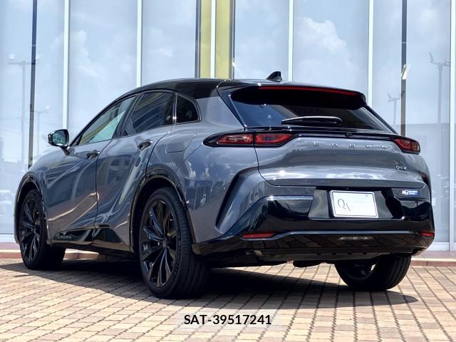 Toyota CROWN 2024-10 8222173-2