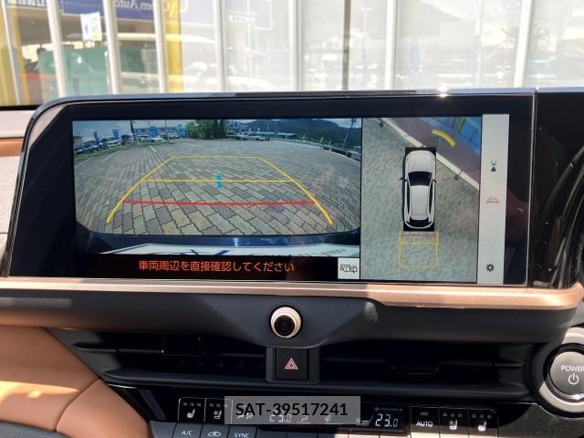 Toyota CROWN 2024-10 8222173-6