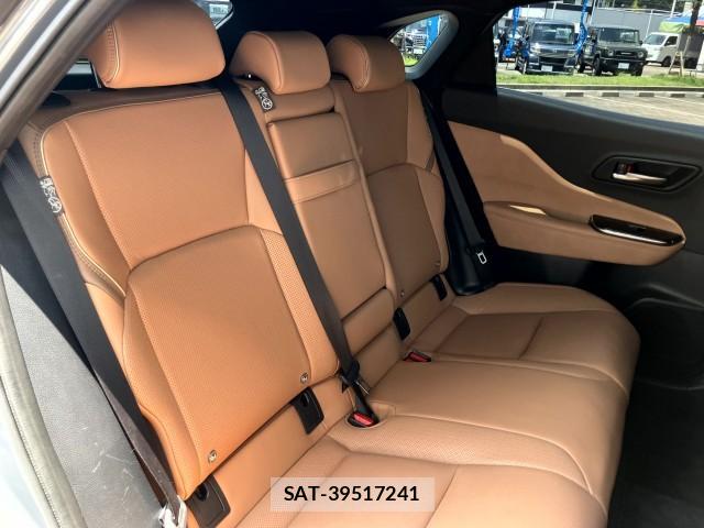 Toyota CROWN 2024-10 8222173-9