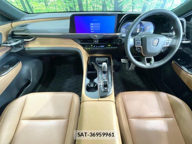 Toyota CROWN 2023-11 8223289-1