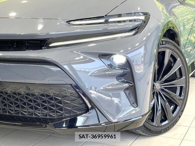 Toyota CROWN 2023-11 8223289-11