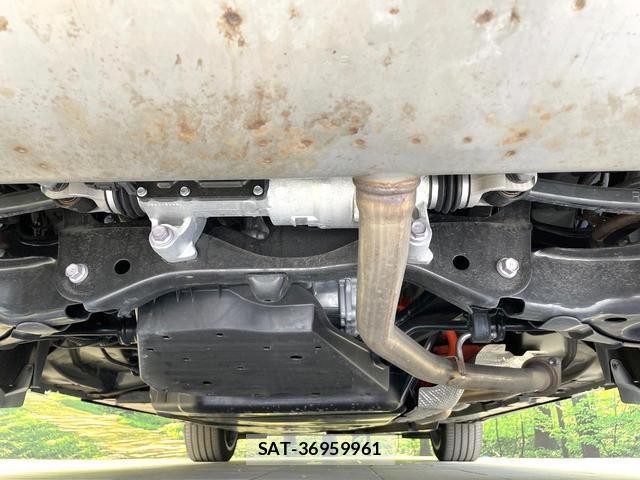 Toyota CROWN 2023-11 8223289-18