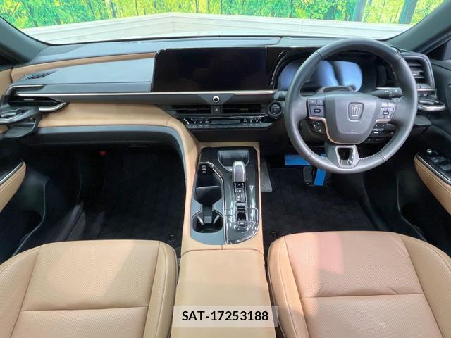 Toyota CROWN 2023-12 8223995-1