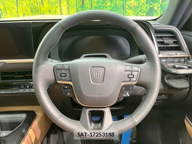 Toyota CROWN 2023-12 8223995-10