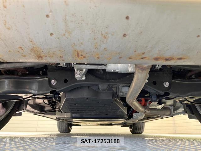 Toyota CROWN 2023-12 8223995-18