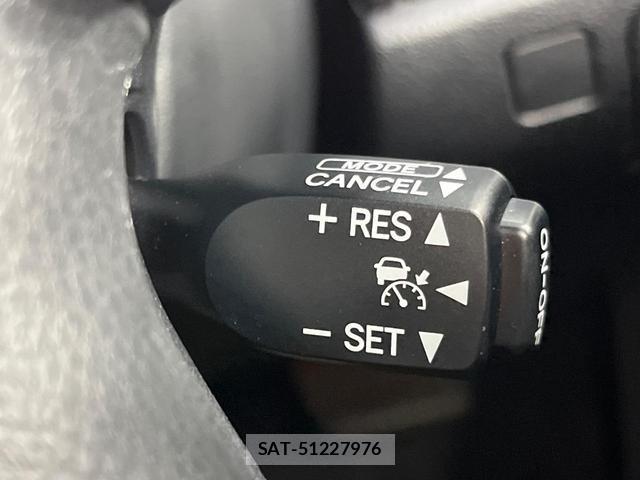 Toyota CROWN 2013-01 8216682-5