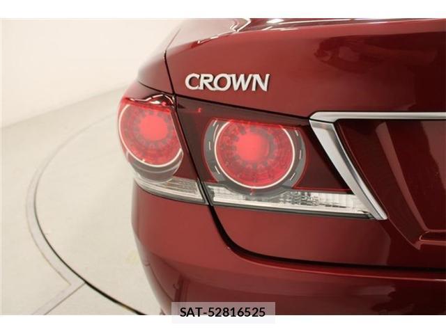 Toyota CROWN 2016-12 8216937-19