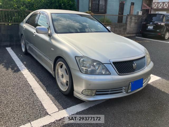 Toyota CROWN 2004-02 8217157-1
