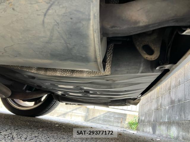 Toyota CROWN 2004-02 8217157-3