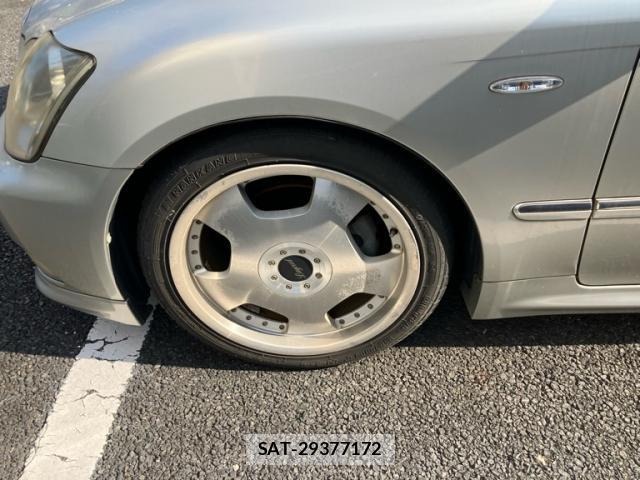 Toyota CROWN 2004-02 8217157-9