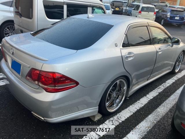 Toyota CROWN 2008-03 8217215-2