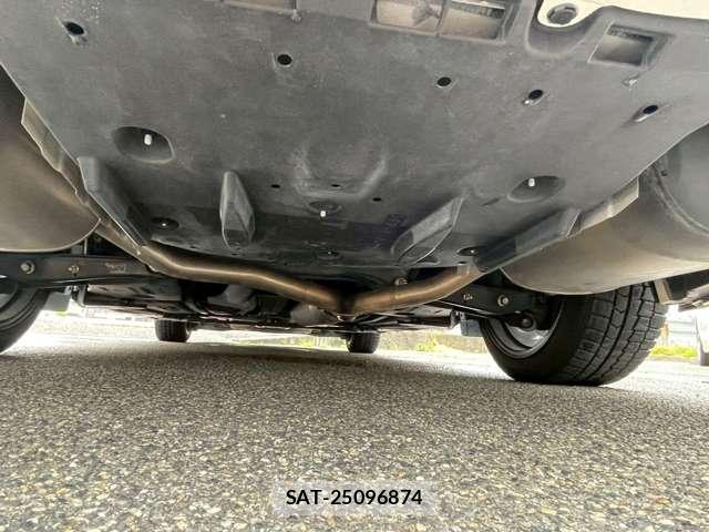 Toyota CROWN 2016-03 8218129-18