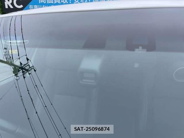 Toyota CROWN 2016-03 8218129-3