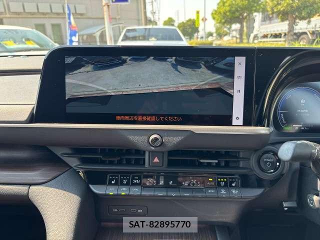 Toyota CROWN 2024-02 8218372-10