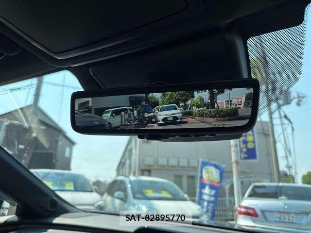 Toyota CROWN 2024-02 8218372-15
