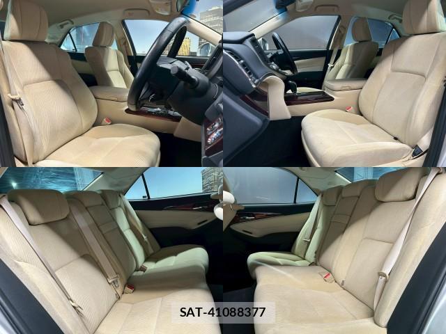 Toyota CROWN 2013-10 8218454-3