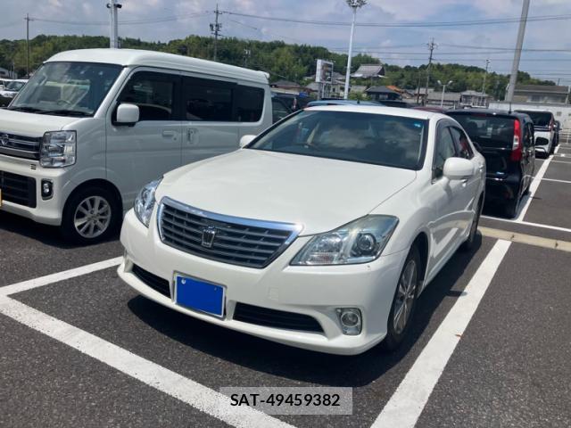 Toyota CROWN 2012-06 8219573-0