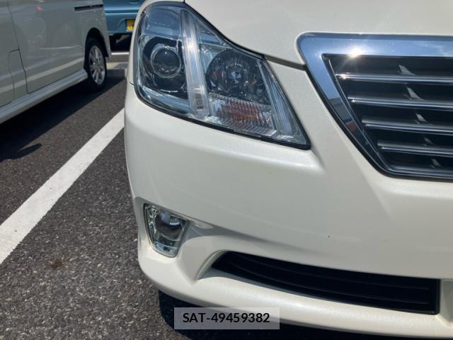 Toyota CROWN 2012-06 8219573-12