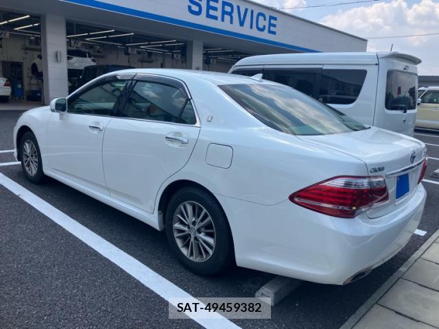 Toyota CROWN 2012-06 8219573-13