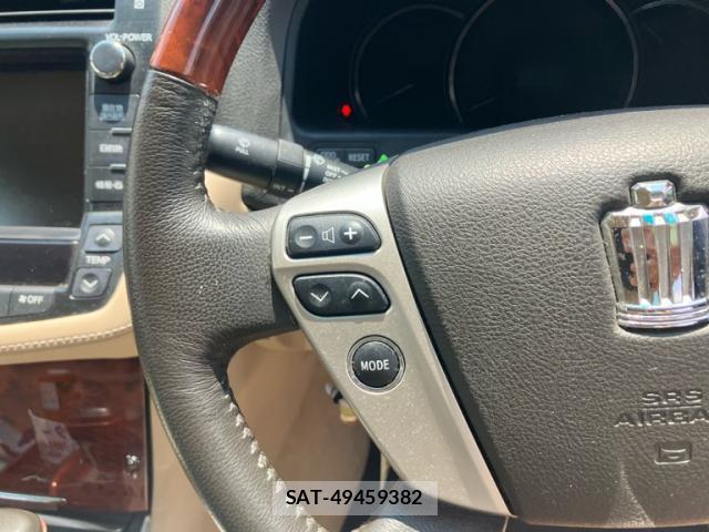 Toyota CROWN 2012-06 8219573-18