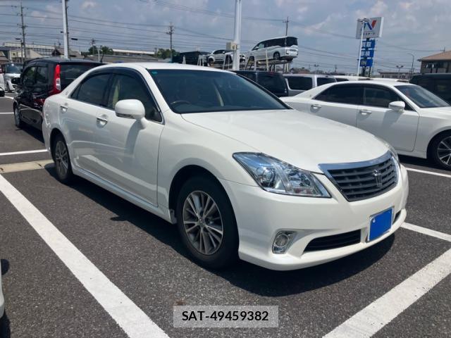 Toyota CROWN 2012-06 8219573-2