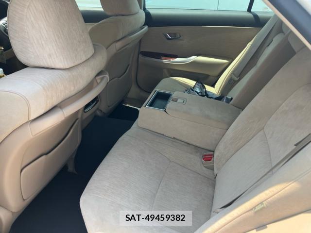 Toyota CROWN 2012-06 8219573-7