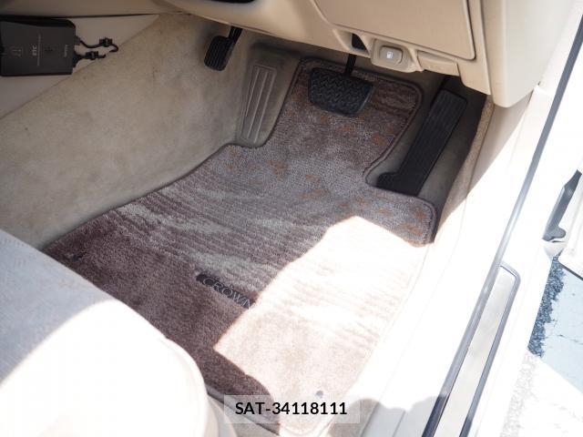 Toyota CROWN 2002-03 8220334-13