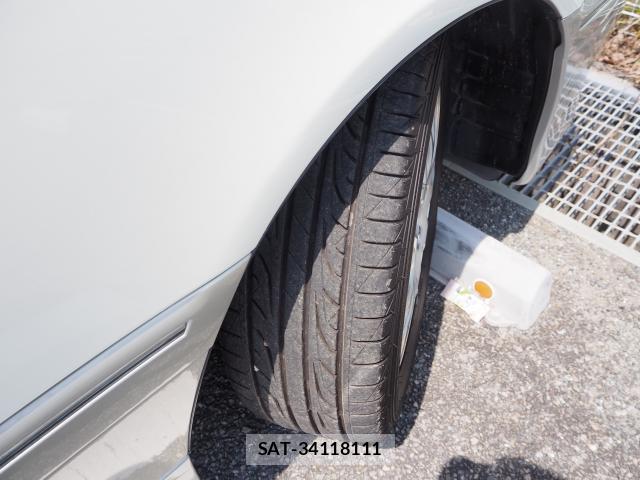 Toyota CROWN 2002-03 8220334-18
