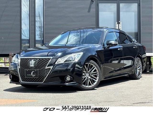Toyota CROWN 2013-07 8220818-0