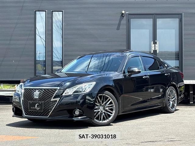 Toyota CROWN 2013-07 8220818-19