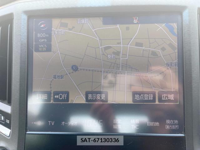 Toyota CROWN 2015-11 8221557-3