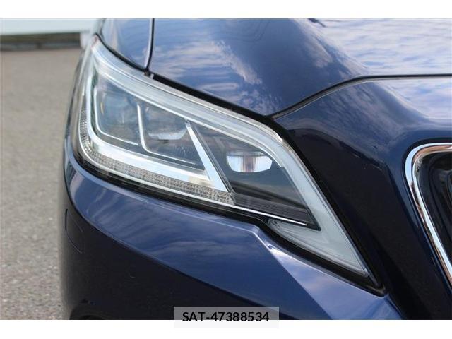 Toyota CROWN 2019-09 8221922-13