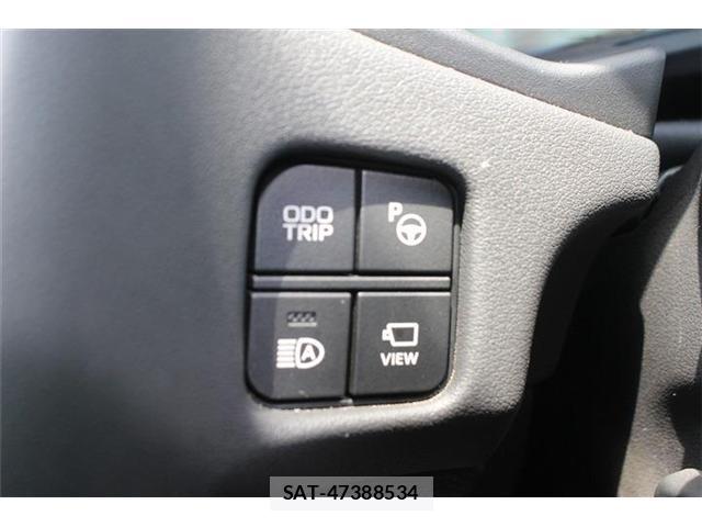 Toyota CROWN 2019-09 8221922-4