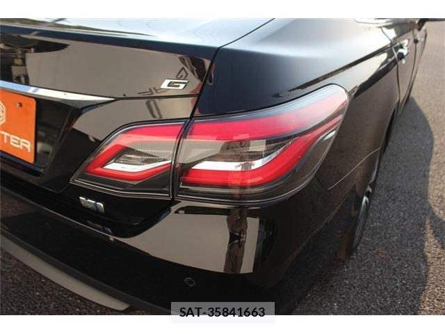 Toyota CROWN 2020-06 8221923-11