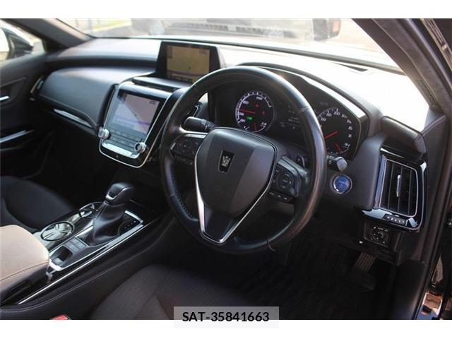 Toyota CROWN 2020-06 8221923-14