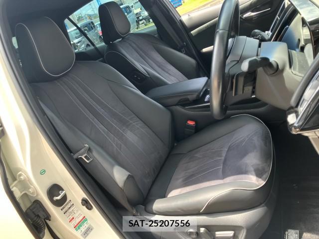 Toyota CROWN 2018-08 8222174-16