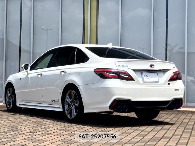 Toyota CROWN 2018-08 8222174-2