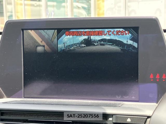 Toyota CROWN 2018-08 8222174-5