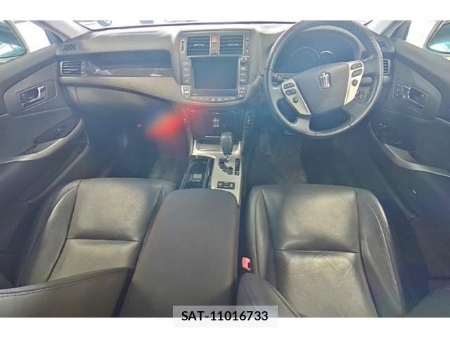 Toyota CROWN 2010-06 8222554-4