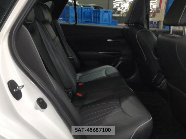 Toyota CROWN 2019-07 8223165-3