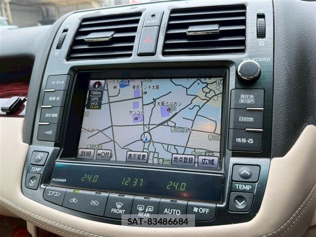 Toyota CROWN 2011-10 8223200-4
