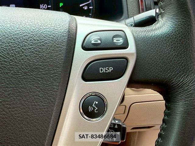 Toyota CROWN 2011-10 8223200-9