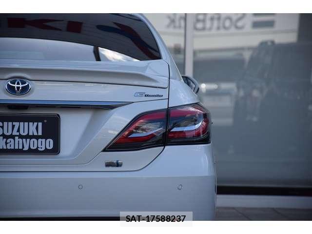 Toyota CROWN 2019-09 8223213-11