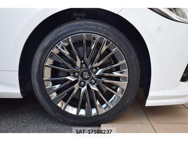 Toyota CROWN 2019-09 8223213-13