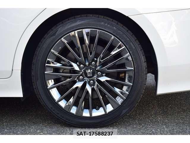 Toyota CROWN 2019-09 8223213-15