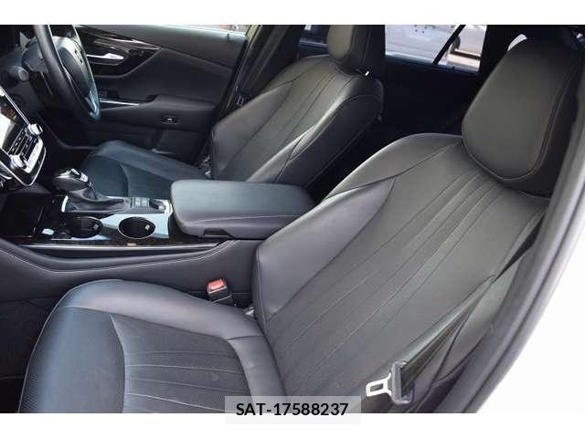 Toyota CROWN 2019-09 8223213-19